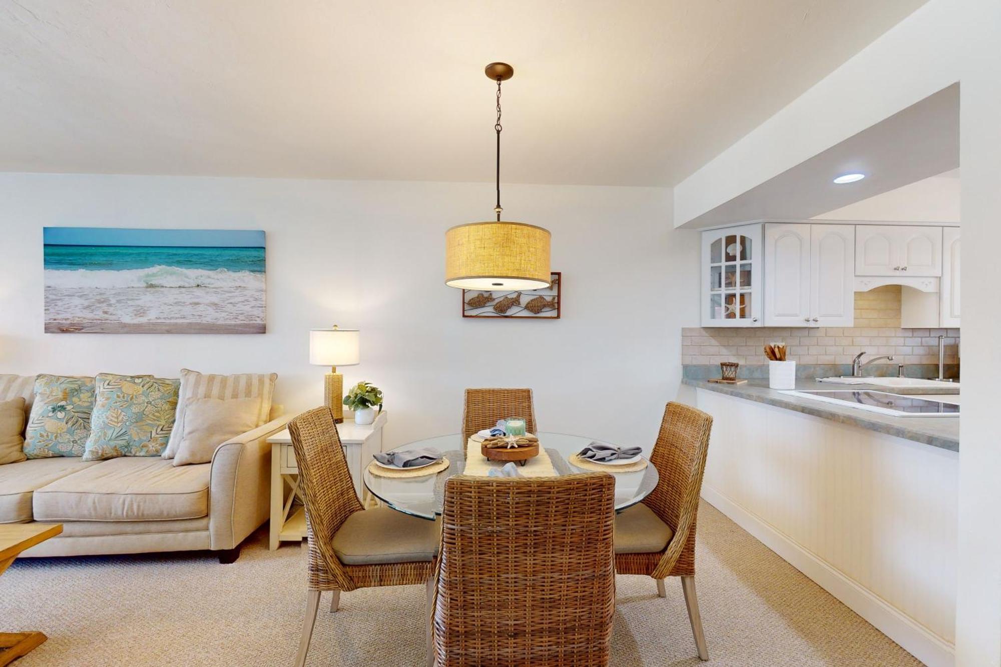 Runaway Bay Condos เบรเดนทันบีช ภายนอก รูปภาพ
